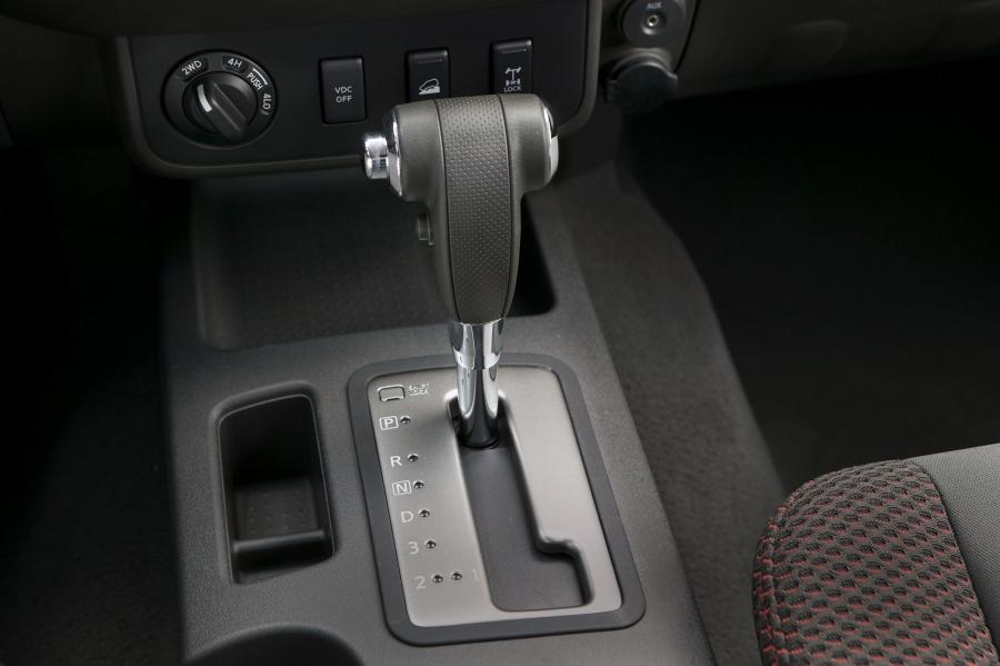  Nissan Xterra 2009 года  (фото 21 из 59)